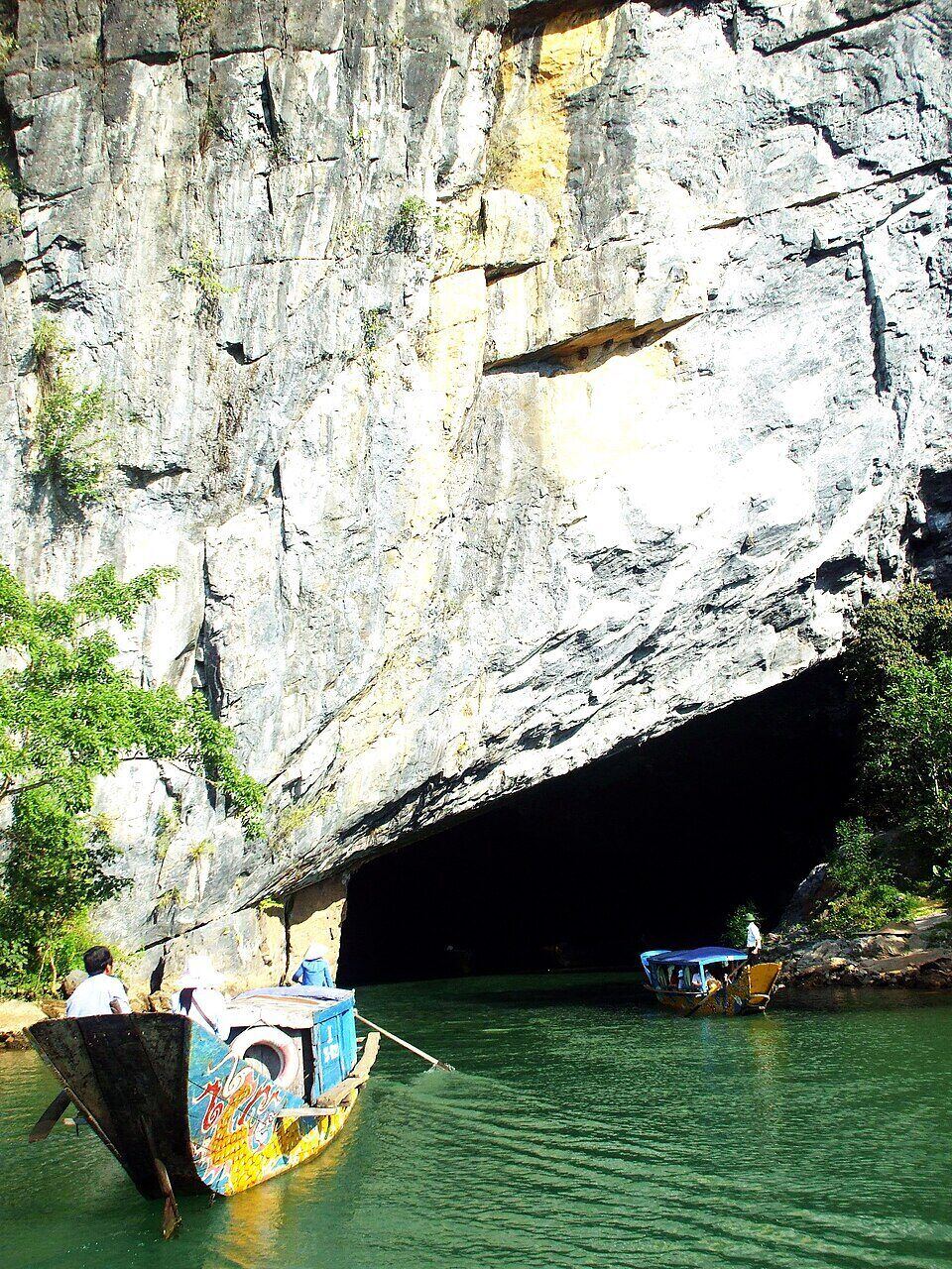Suối Nước Moọc