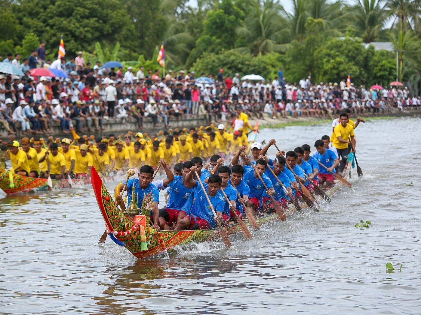Lễ hội Oóc Om Bóc – Đua ghe ngo