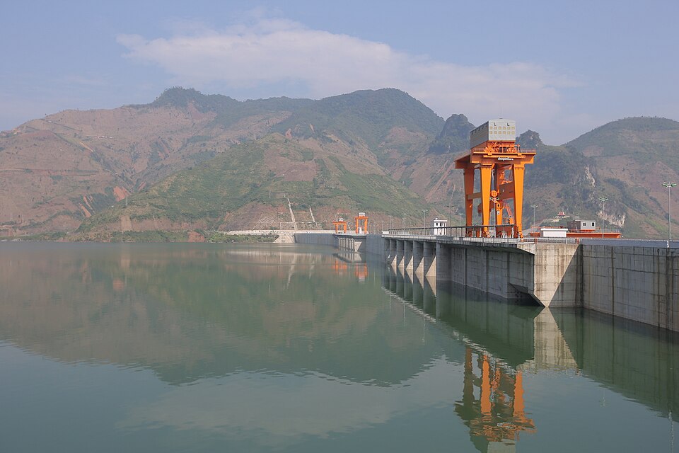 Hồ thuỷ điện Sơn La