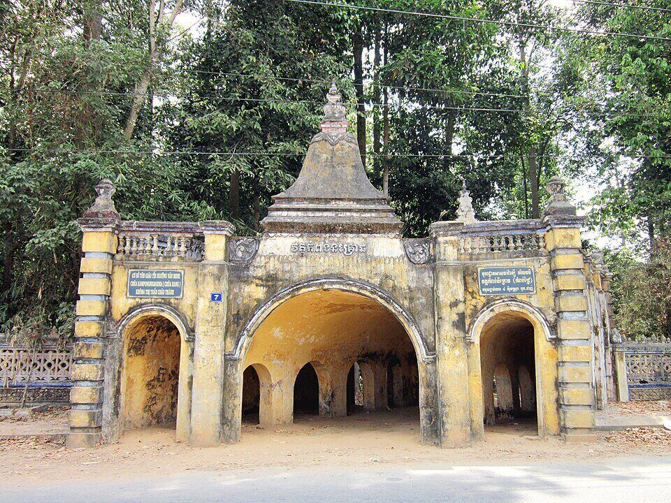 Chùa Hang Trà Vinh